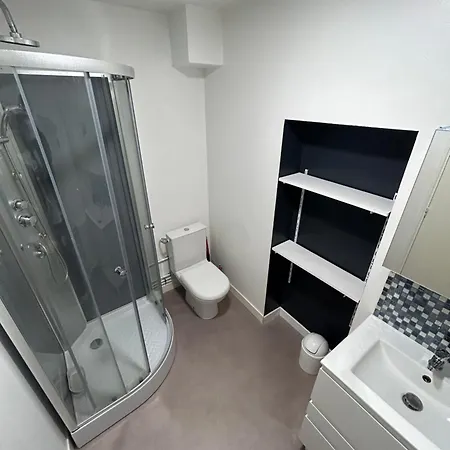 Apartment Studio - *